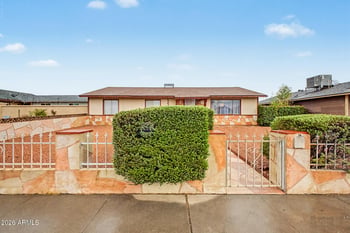 5234 44th Pl, Phoenix, AZ 85040