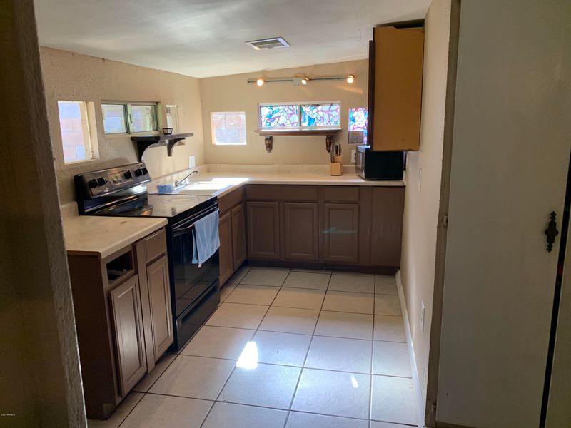 5235 S 3rd St, Phoenix, AZ 85040