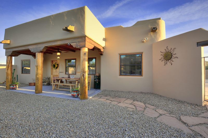 5235 W Soft Wind Dr, Glendale, AZ 85310
