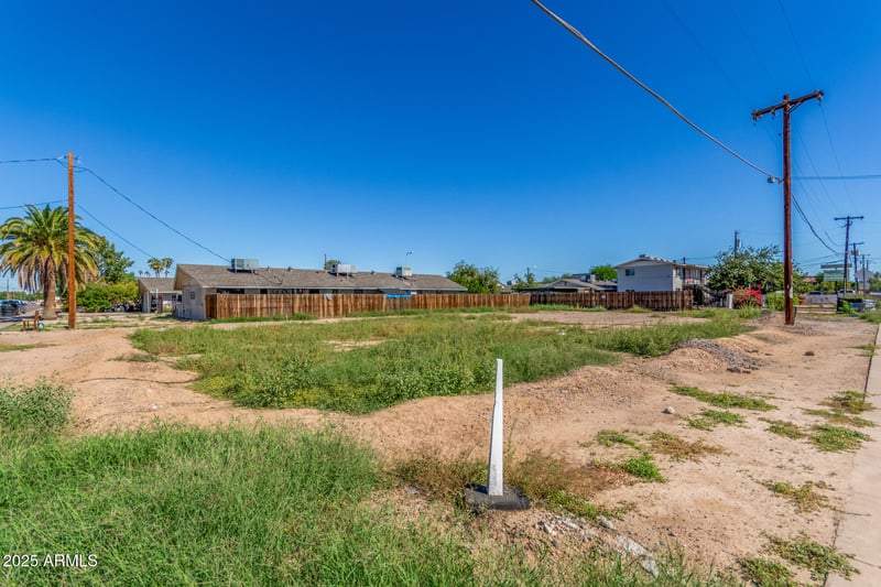 5236 Glenn Dr #9, Glendale, AZ 85301