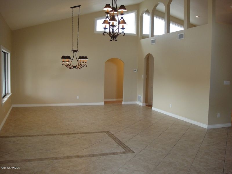 5236 W Misty Willow Ln, Glendale, AZ 85310