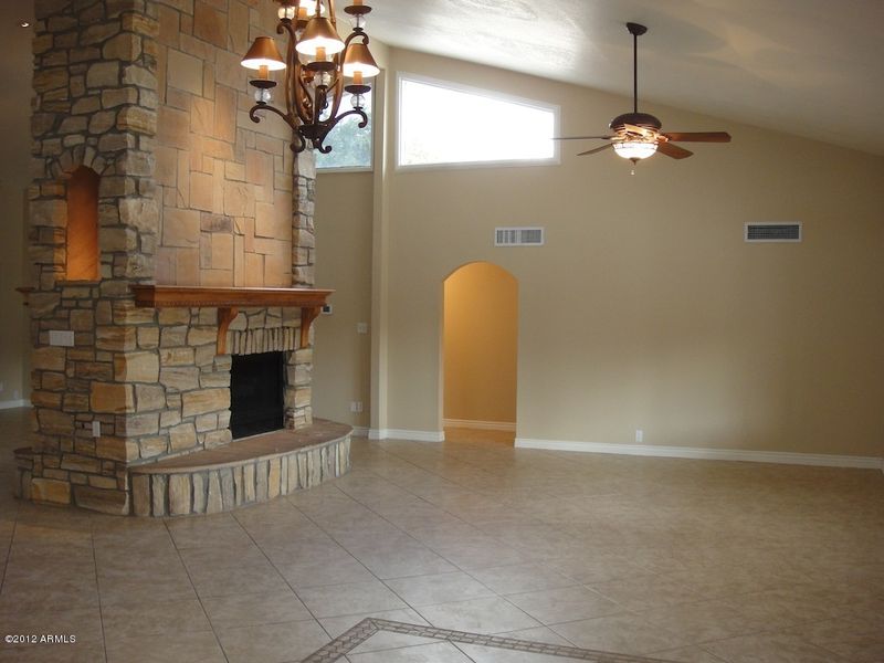 5236 W Misty Willow Ln, Glendale, AZ 85310