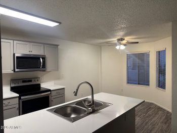 5236 W Peoria Ave #102, Glendale, AZ 85302