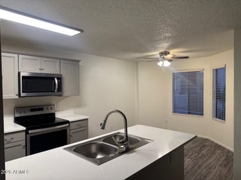 5236 W Peoria Ave #102, Glendale, AZ 85302