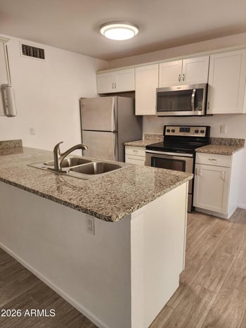5236 W Peoria Ave #120, Glendale, AZ 85302
