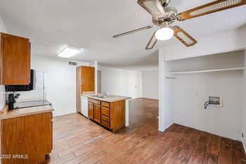 5236 W Peoria Ave #121, Glendale, AZ 85302