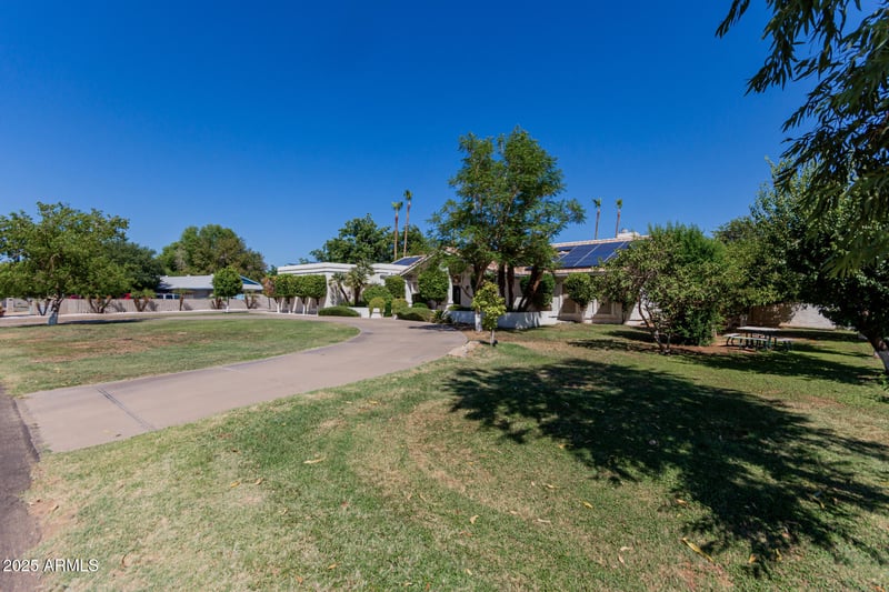 5237 106th Ave, Glendale, AZ 85307