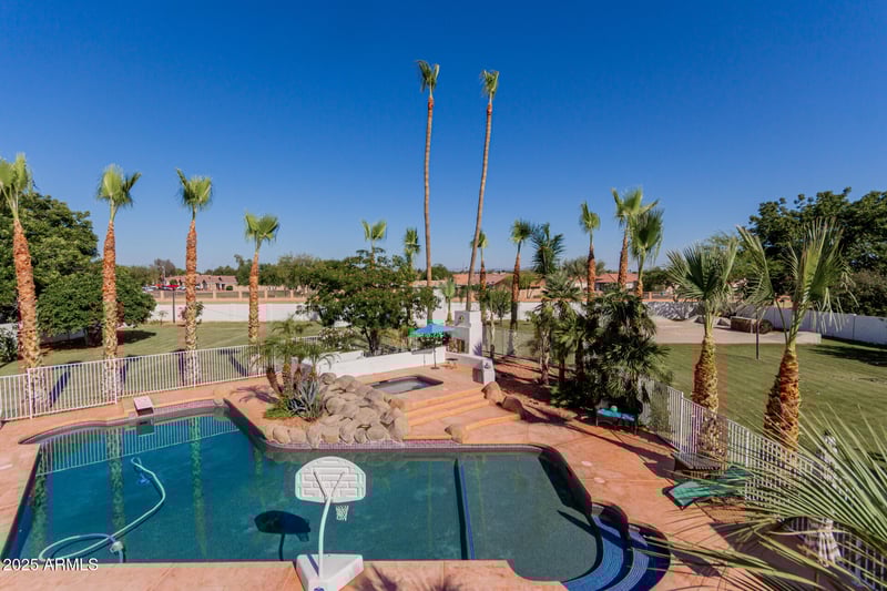 5237 106th Ave, Glendale, AZ 85307