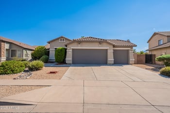 5237 Ian Dr, Laveen, AZ 85339