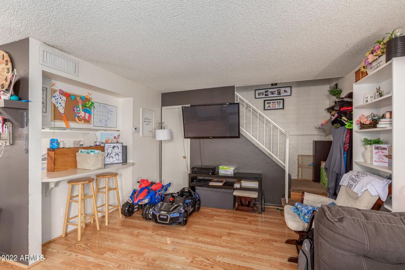 5237 N 42nd Dr, Phoenix, AZ 85019
