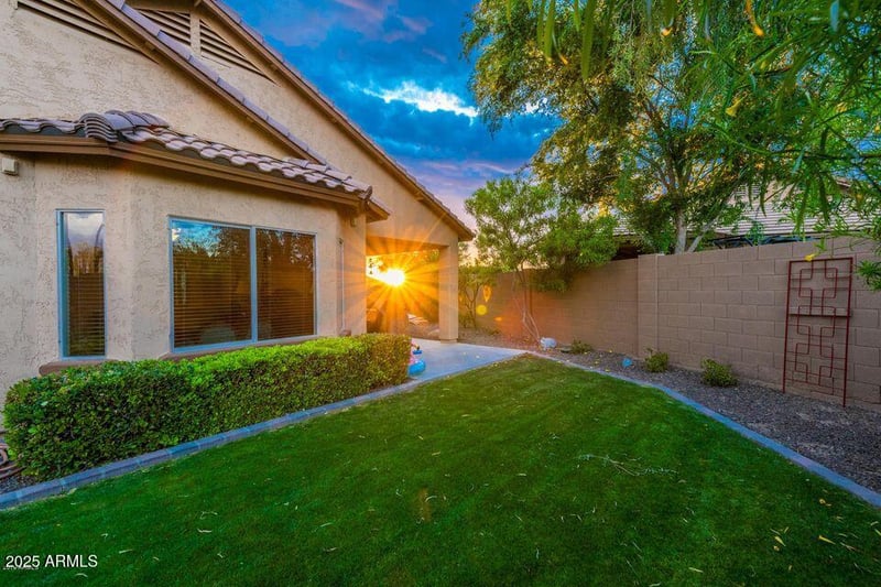 5237 Redbird Rd, Phoenix, AZ 85083