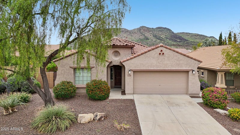 5237 Redbird Rd, Phoenix, AZ 85083