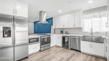 5238 Acapulco Ln, Glendale, AZ 85306