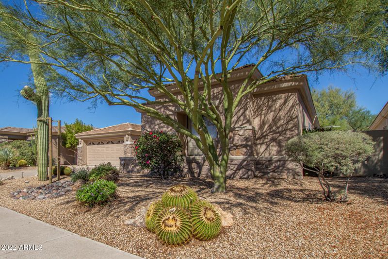 5238 E Herrera Dr, Phoenix, AZ 85054