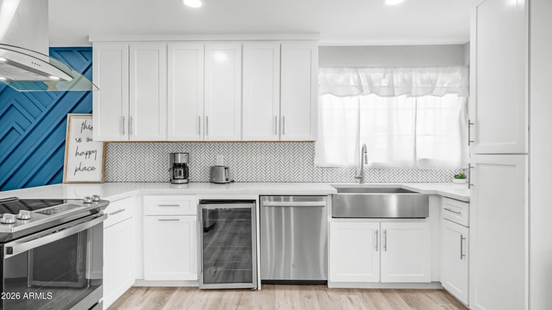 5238 Acapulco Ln, Glendale, AZ 85306