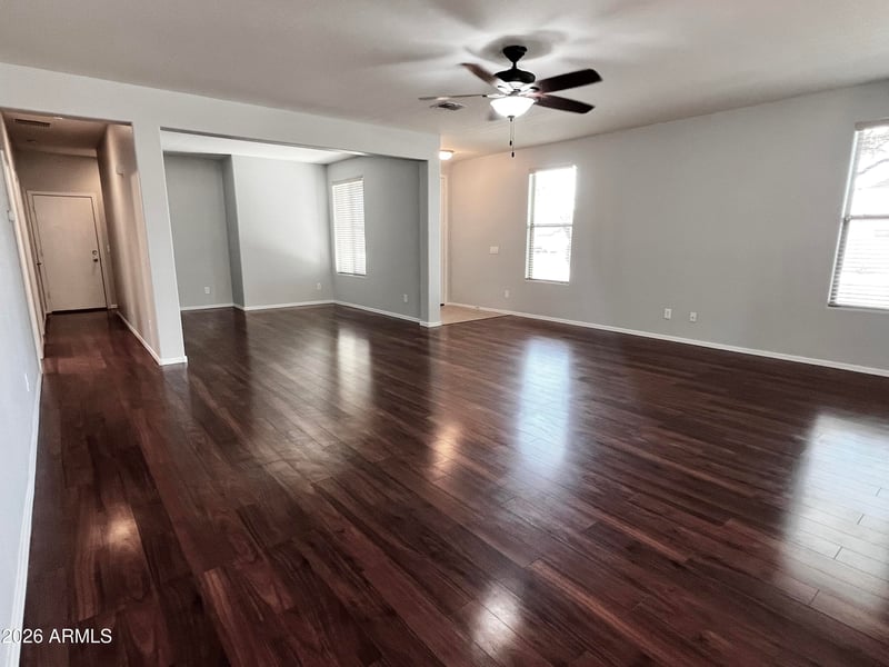 5238 W Cochise Dr, Glendale, AZ 85302