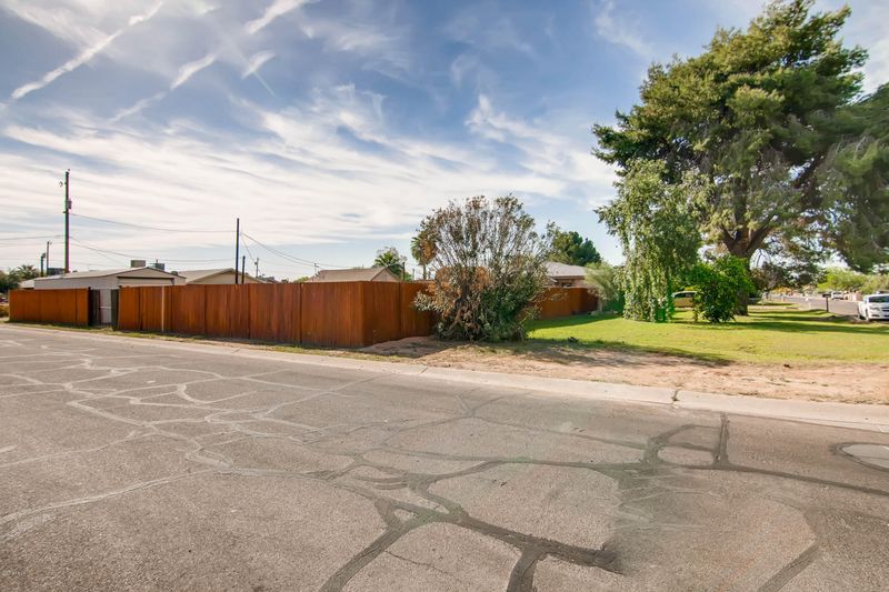 5239 N 22nd Ave #2, Phoenix, AZ 85015