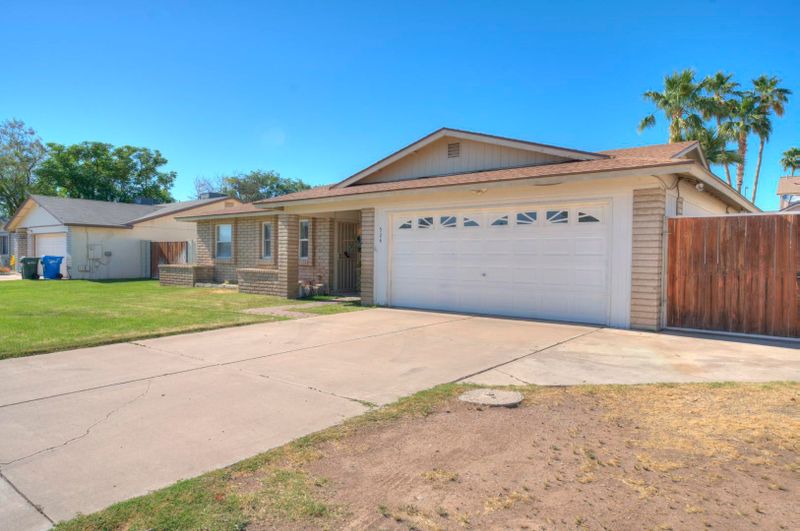 524 E Sack Dr, Phoenix, AZ 85024
