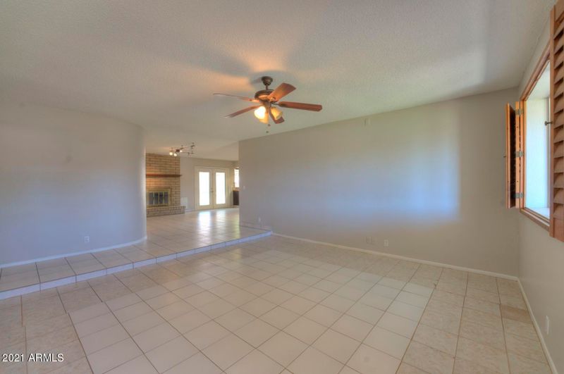 524 E Sack Dr, Phoenix, AZ 85024