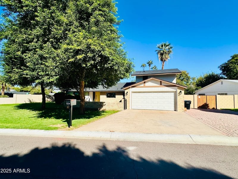524 Harmont Dr, Phoenix, AZ 85021