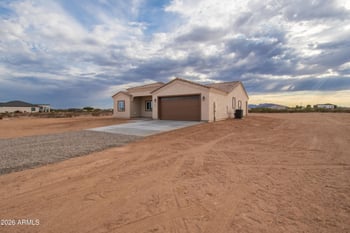 524 373rd Dr, Tonopah, AZ 85354