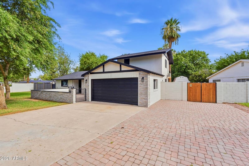 524 Harmont Dr, Phoenix, AZ 85021