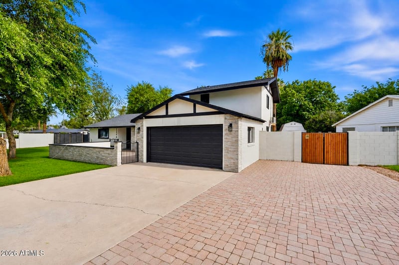 524 Harmont Dr, Phoenix, AZ 85021