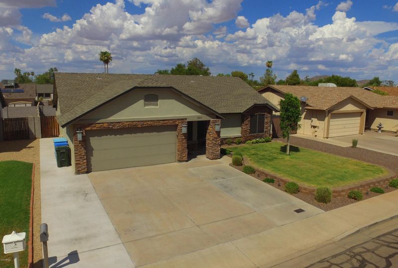 524 W Rosemonte Dr, Phoenix, AZ 85027