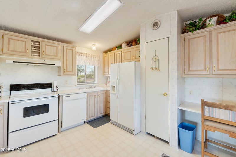 5240 32nd Ave, Apache Junction, AZ 85119