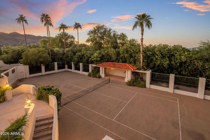 5240 E Desert Vista Rd, Paradise Valley, AZ 85253