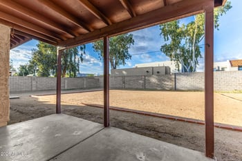 5240 Voltaire Dr, Glendale, AZ 85304