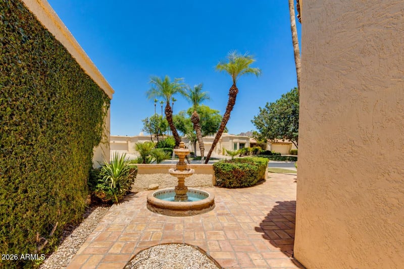 5241 N 31st Pl, Phoenix, AZ 85016