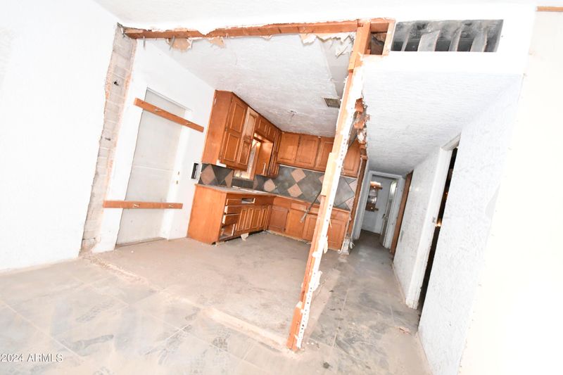 5241 S 5th St, Phoenix, AZ 85040