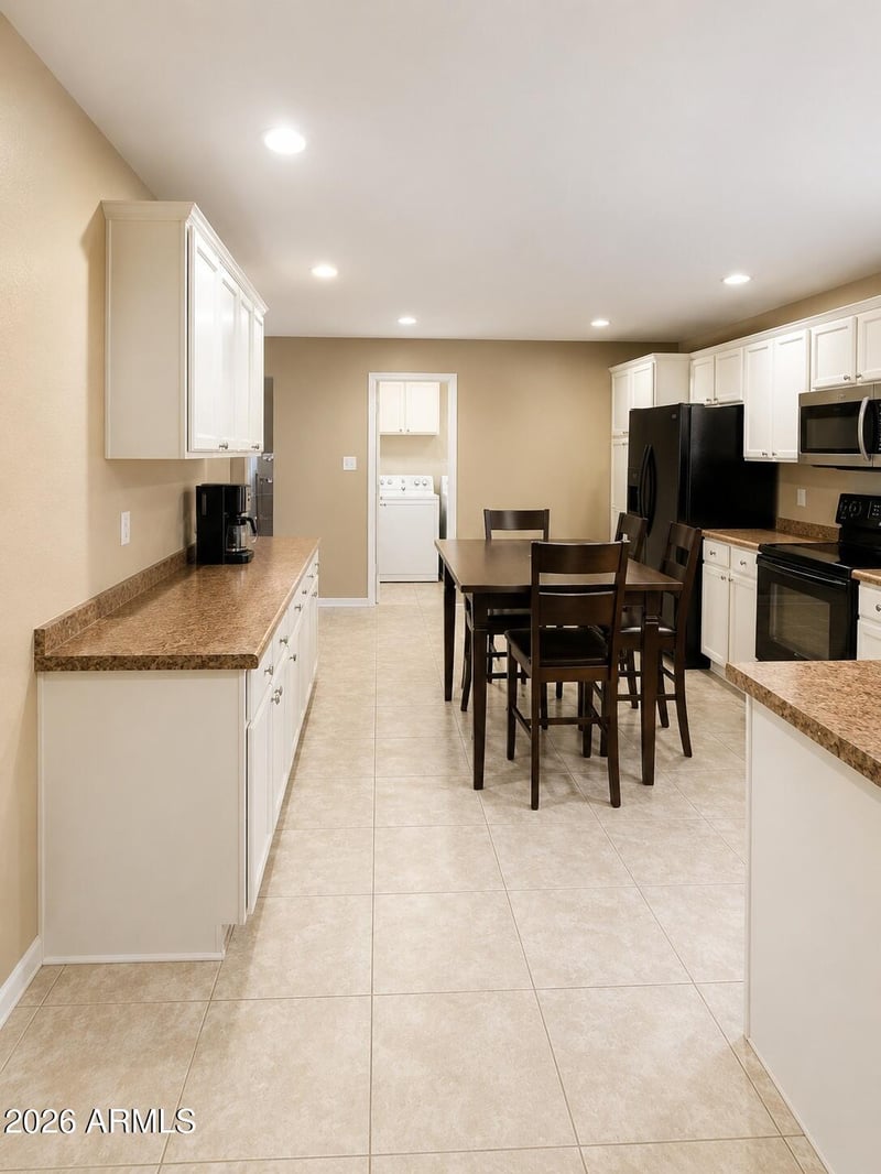 5241 W Tierra Buena Ln, Glendale, AZ 85306