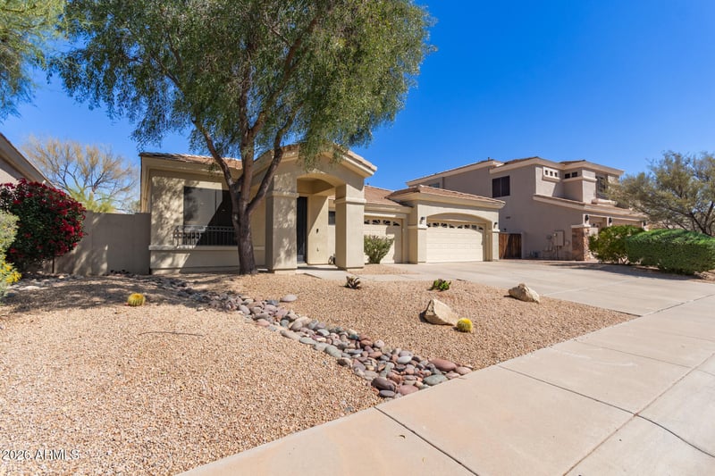 5242 Herrera Dr, Phoenix, AZ 85054