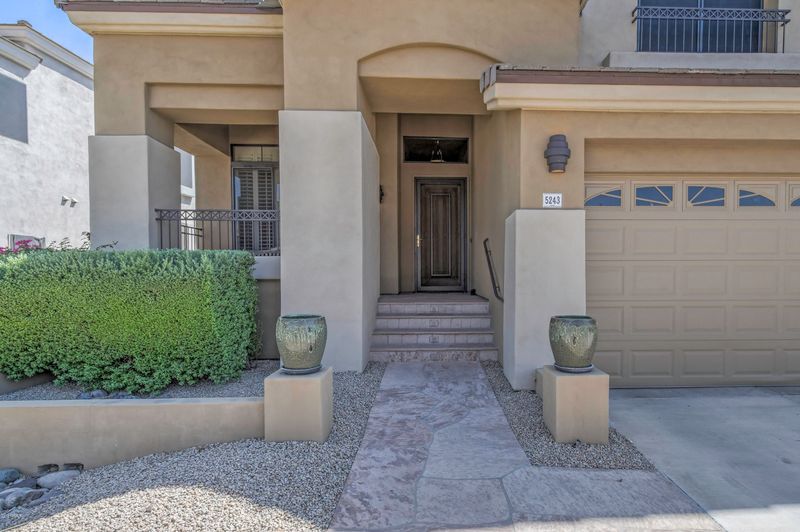 5243 E Herrera Dr, Phoenix, AZ 85054