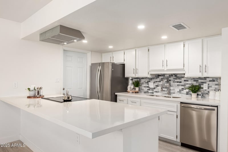 5243 Vernon Ave, Phoenix, AZ 85035