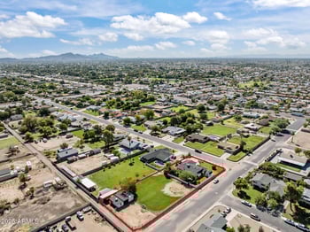 5244 Waltann Ln, Glendale, AZ 85306