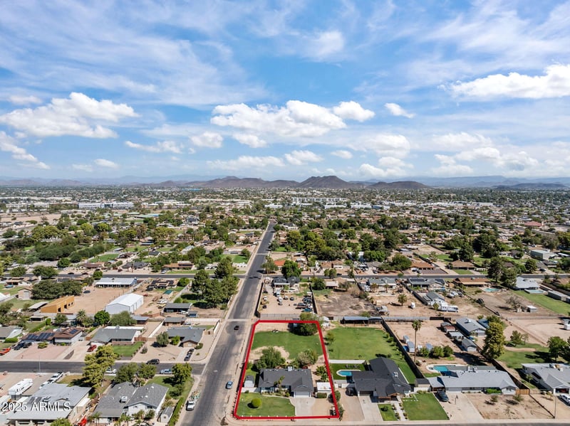 5244 Waltann Ln, Glendale, AZ 85306