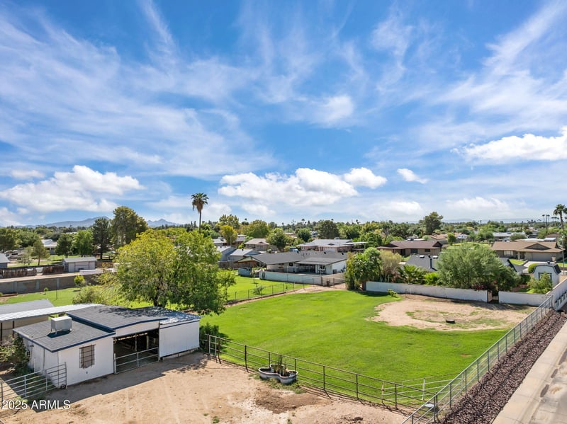 5244 Waltann Ln, Glendale, AZ 85306