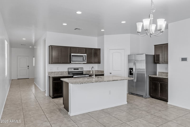 5246 E Iridium Way, San Tan Valley, AZ 85143