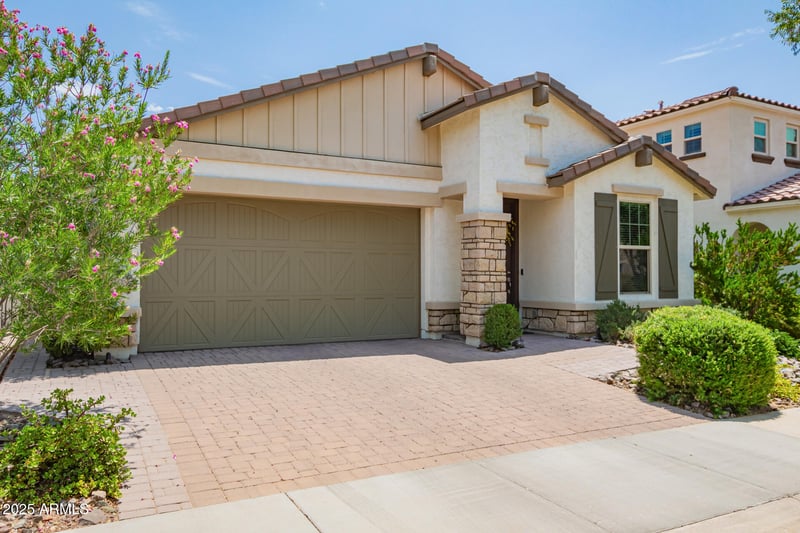 5247 Hadron Ave, Mesa, AZ 85212