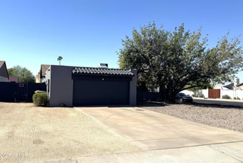 5249 Mountain View Rd, Glendale, AZ 85302