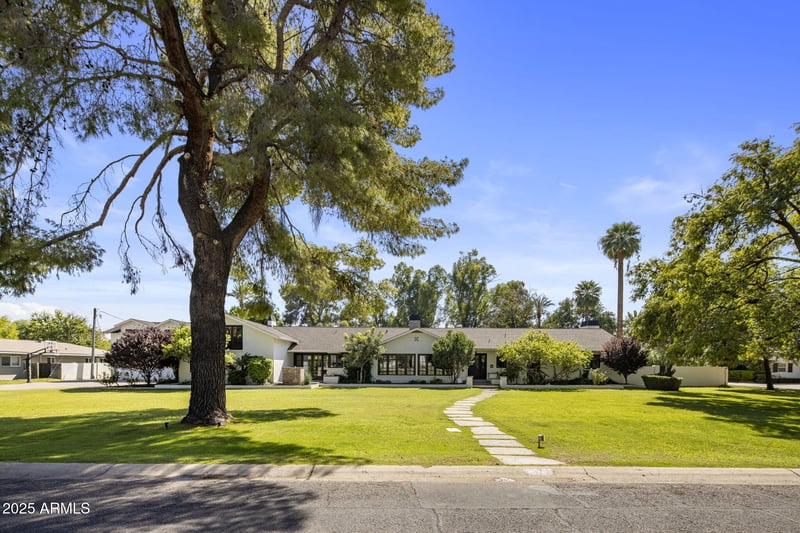 525 Berridge Ln, Phoenix, AZ 85013