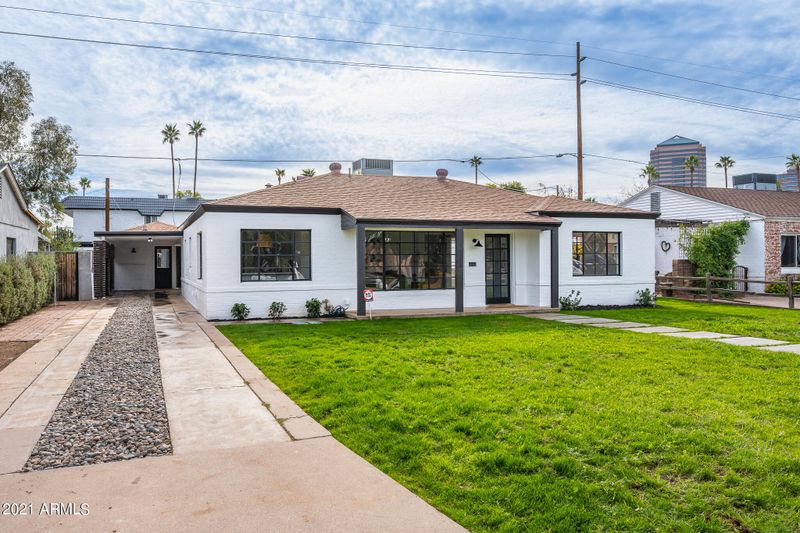 525 E Cheery Lynn Rd, Phoenix, AZ 85012