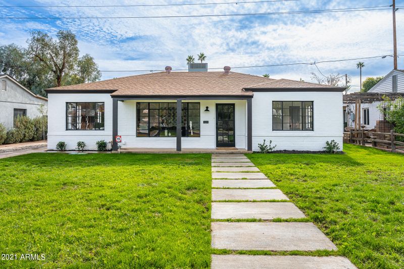 525 E Cheery Lynn Rd, Phoenix, AZ 85012