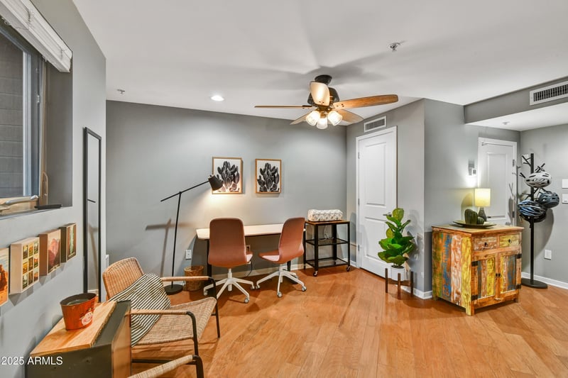 525 Lakeside Dr #140, Tempe, AZ 85281