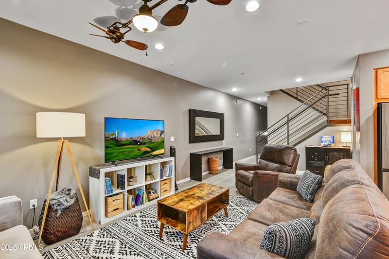 525 Lakeside Dr #140, Tempe, AZ 85281