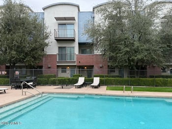 525 Lakeside Dr #141, Tempe, AZ 85281