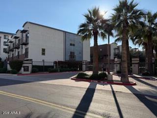 525 Lakeside Dr #141, Tempe, AZ 85281